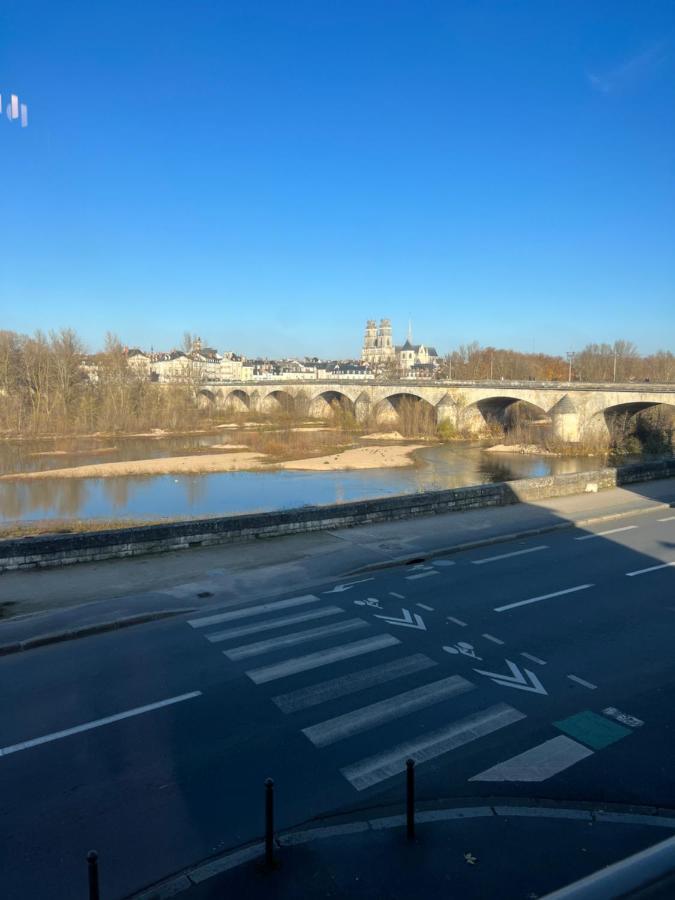 Cosy Loire, T2 Neuf, Front De Loire ,Vue Cathedrale,5Min A Pied Centre Ville Et Parking Prive Orléans Dış mekan fotoğraf
